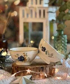 Petit bol à fleurs bleues