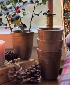 Tasse gobelet en grès vintage