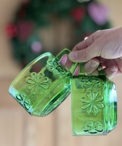 2 grandes tasses vintage vertes à fleurs
