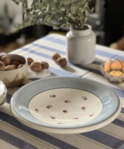 Plat creux bleu ciel Aix