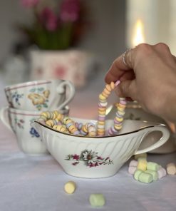 Ancienne saucière en porcelaine Marguerite