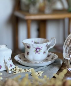 Tasse à thé anglaise Sweet Violets vintage