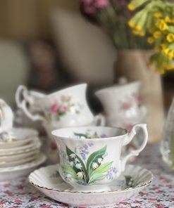 Tasse en porcelaine anglaise Cheverell