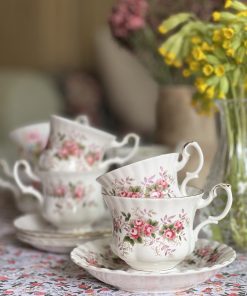 Tasse en porcelaine anglaise Lavender Rose - 2 tailles