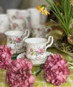 Tasse en porcelaine anglaise Moss Rose