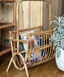 Porte-revue en rotin vintage