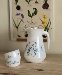 Carafe en opaline myosotis