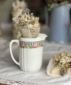 Petit pot à lait en porcelaine vintage