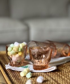 Verre à liqueur vintage rose