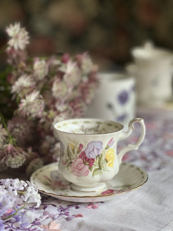 Tasse à café Avril Royal Albert