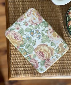 Boite en métal vintage Pivoines