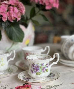 Tasse Février Royal Albert