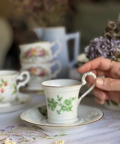 Tasse à café motif floral vert