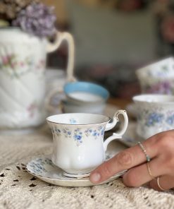 Tasse Memory Lane Royal Albert