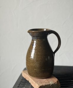 Vase pichet en grès vernissé