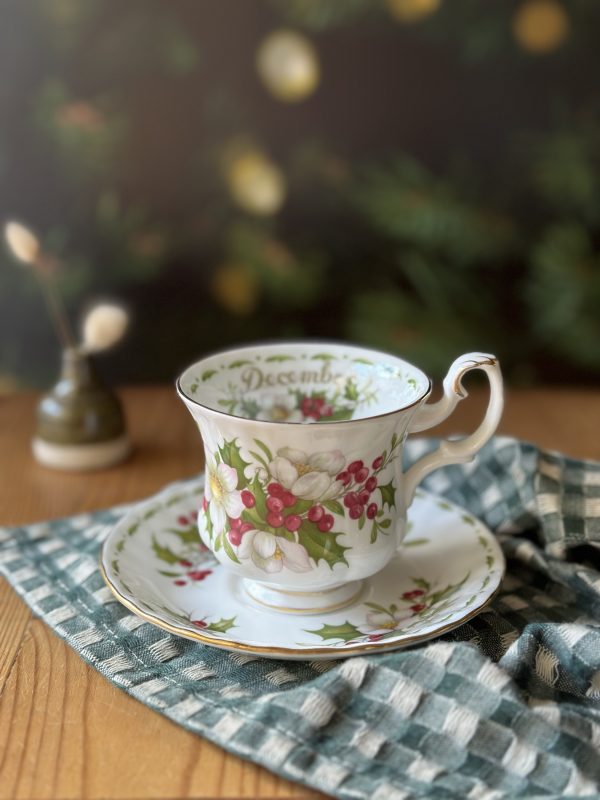 Tasse à café Décembre Royal Albert