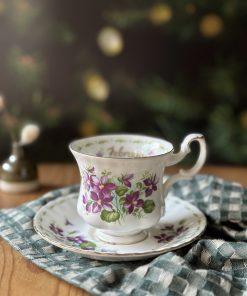 Tasse Février Royal Albert