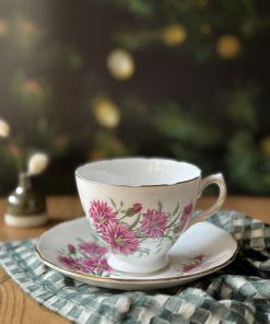 Tasse Œillets en porcelaine anglaise