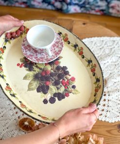 Plateau en métal Mûres