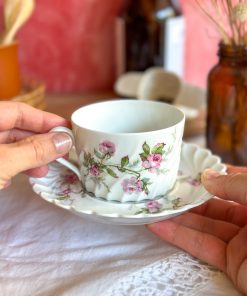 Tasse à thé Roses en porcelaine Haviland