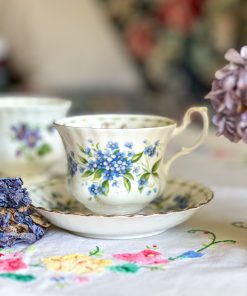 Tasse à thé Juillet Royal Albert