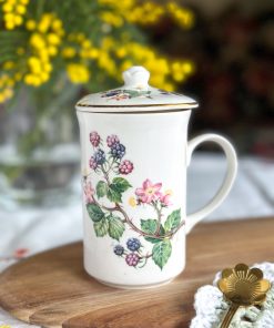 Tasse anglaise Mûres et son couvercle