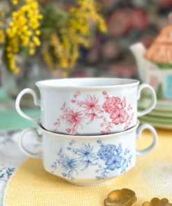 Tasse double anse en porcelaine