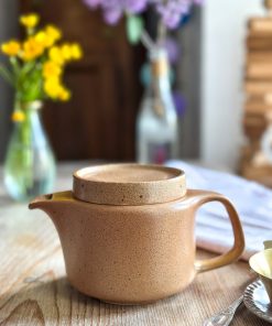 Théière en grès vintage