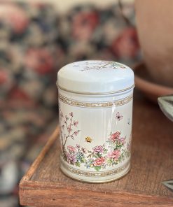 Petite boite fleurie en métal