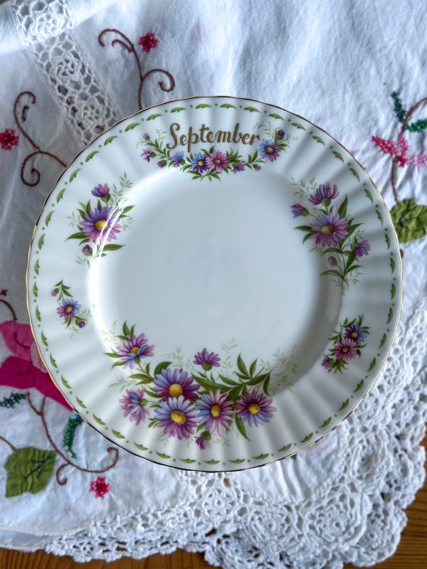 Assiette Septembre Royal Albert