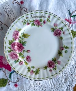 Assiette Novembre Royal Albert
